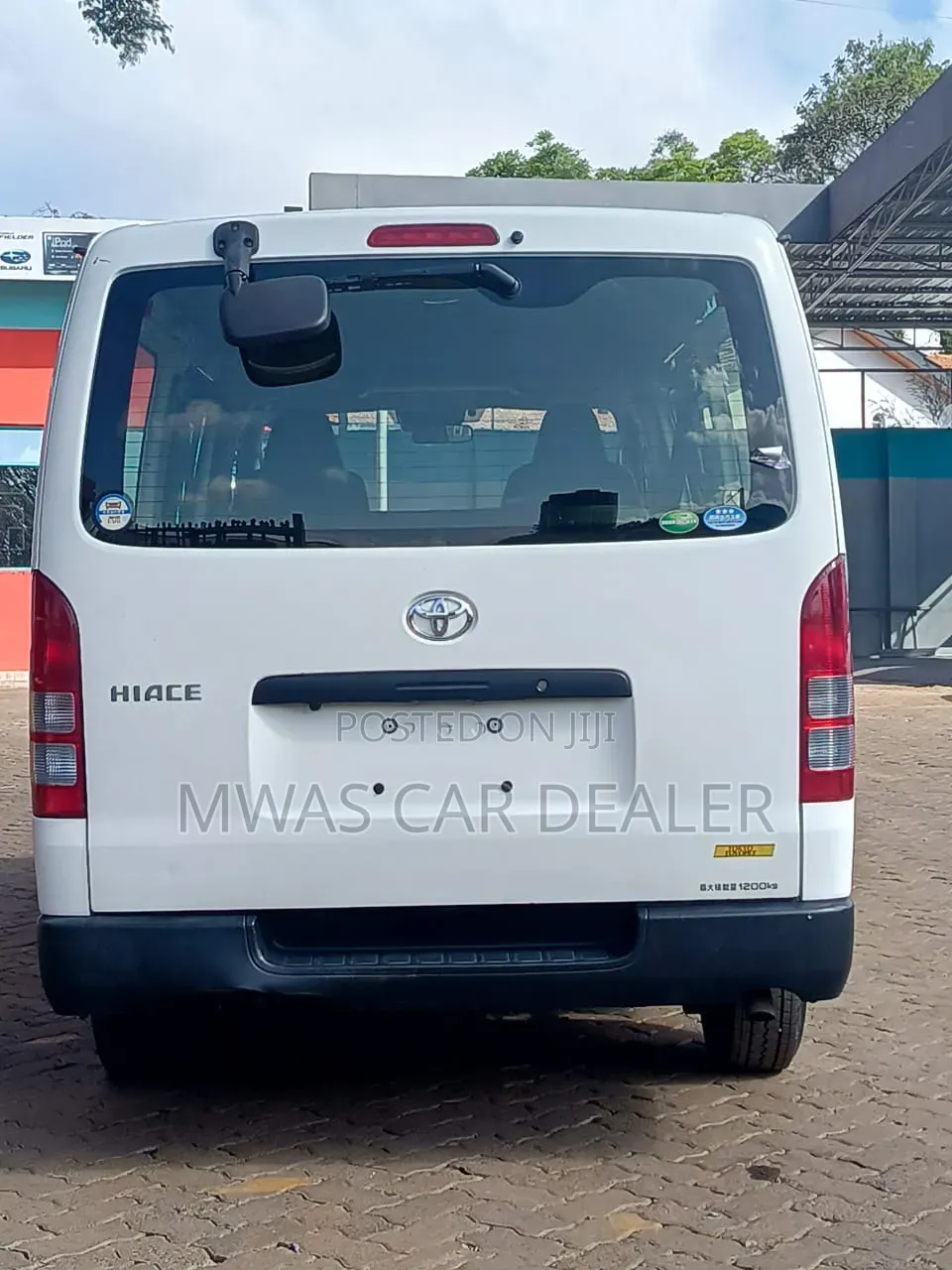 Toyota HiAce 2018 White