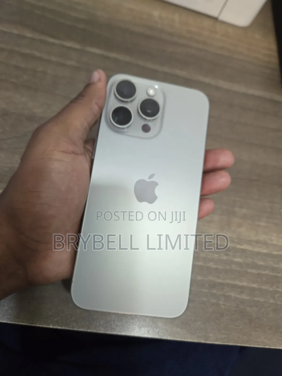 Apple iPhone 15 Pro Max 256 GB