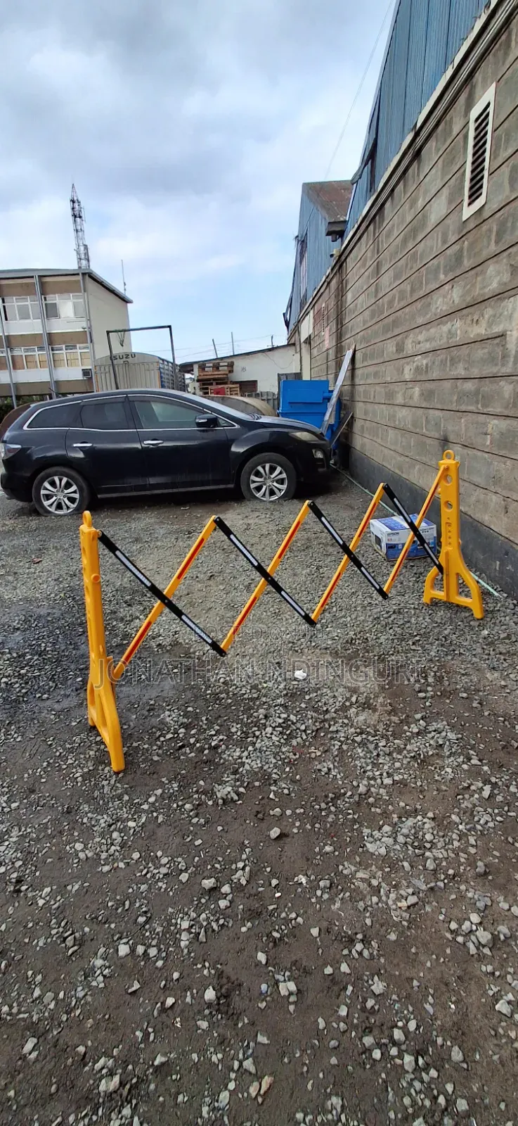 Portable Expandable Safety Barrier