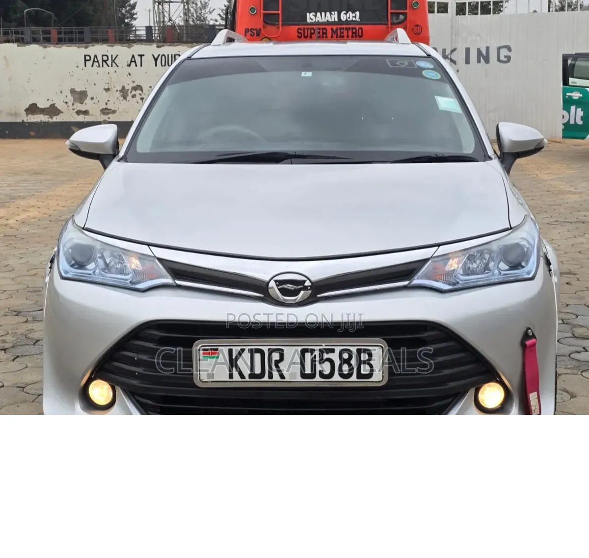 Toyota Corolla Fielder 2016 Silver