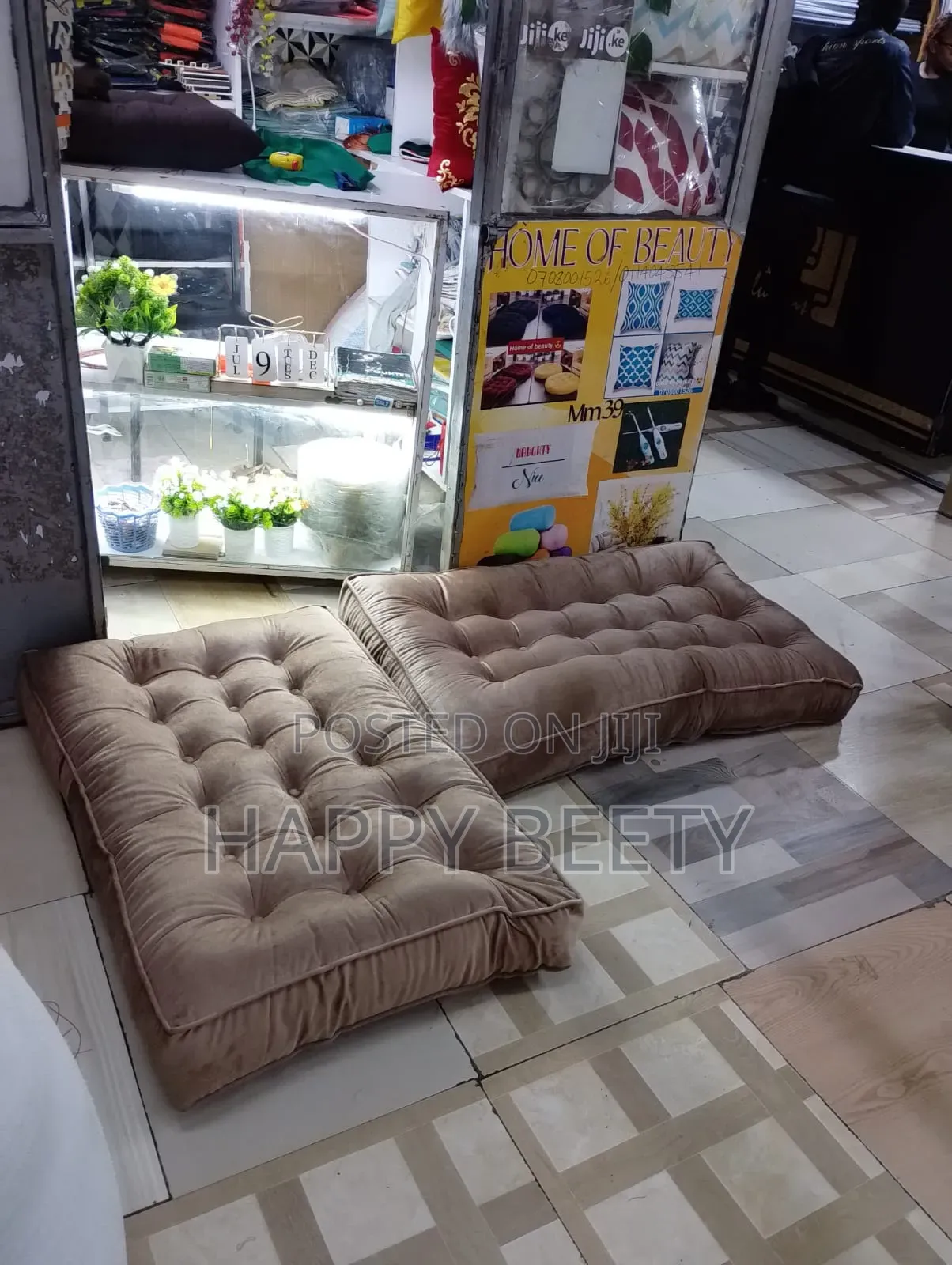 Beautiful Puffy Floor /Pallet Cushiond