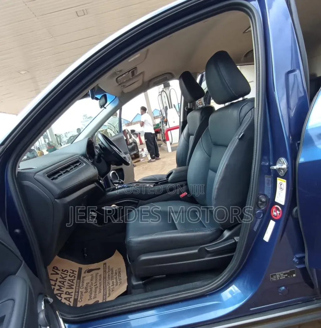 Honda Vezel 2018 Blue