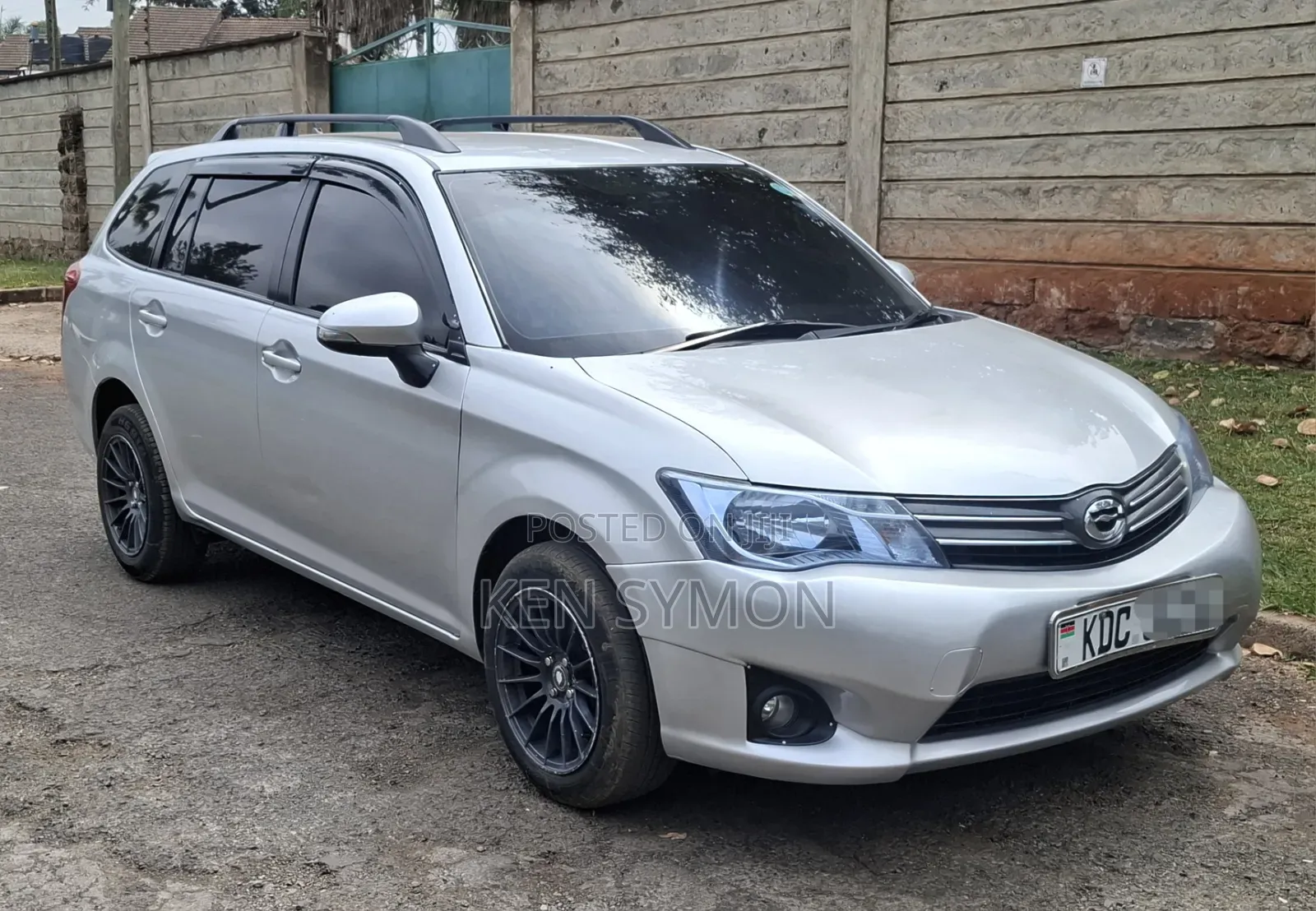Toyota Corolla Fielder 2014 Silver