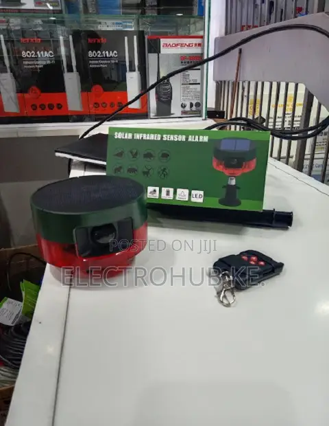 Solar PIR Motion Alarm for Outdoor Home Security