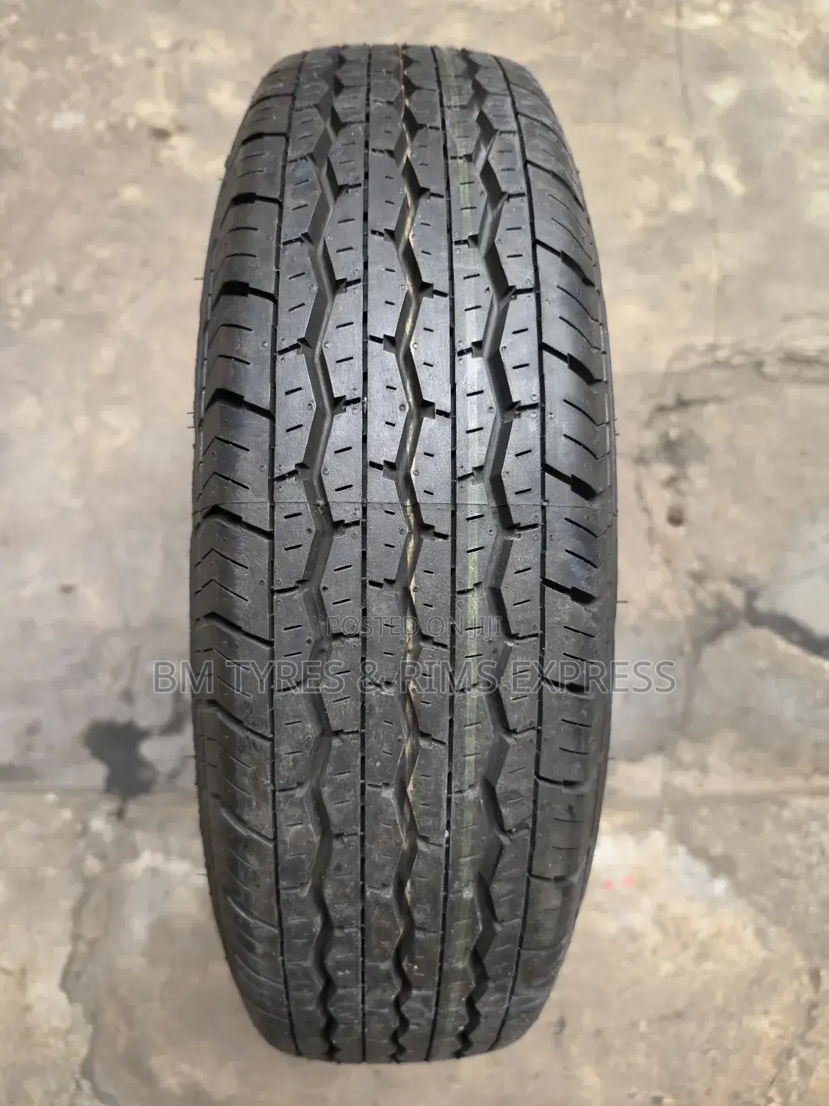 165 R13 Bridgestone Tires. (Commercial)