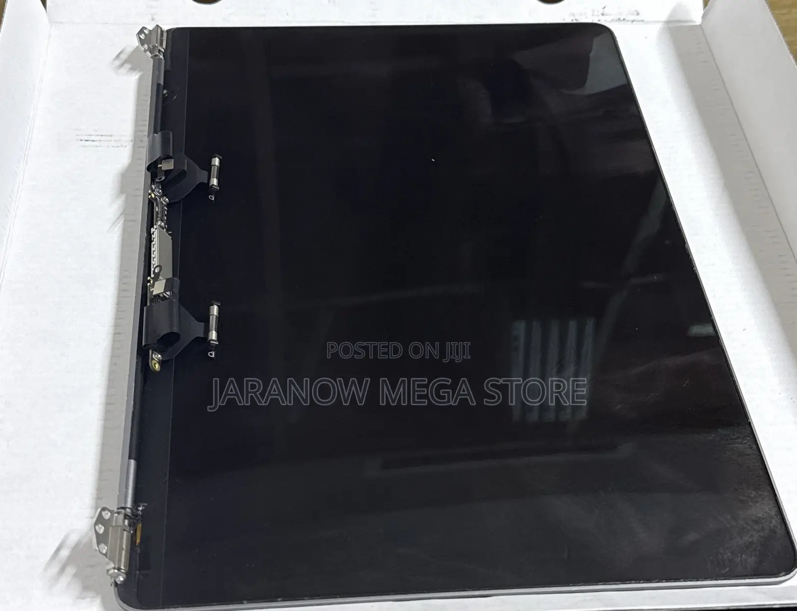 MacBook Pro A1708 13” Screen Back Cover – Clean