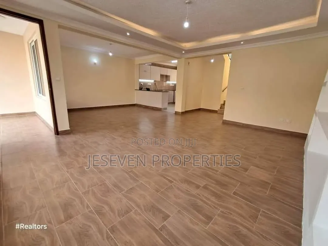 4bdrm Maisonette in Syokimau, Gateway Mall Area for rent