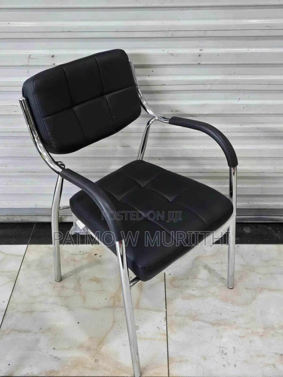 Catalina Visitor Chair With a Chrome-Plated Metal Frame