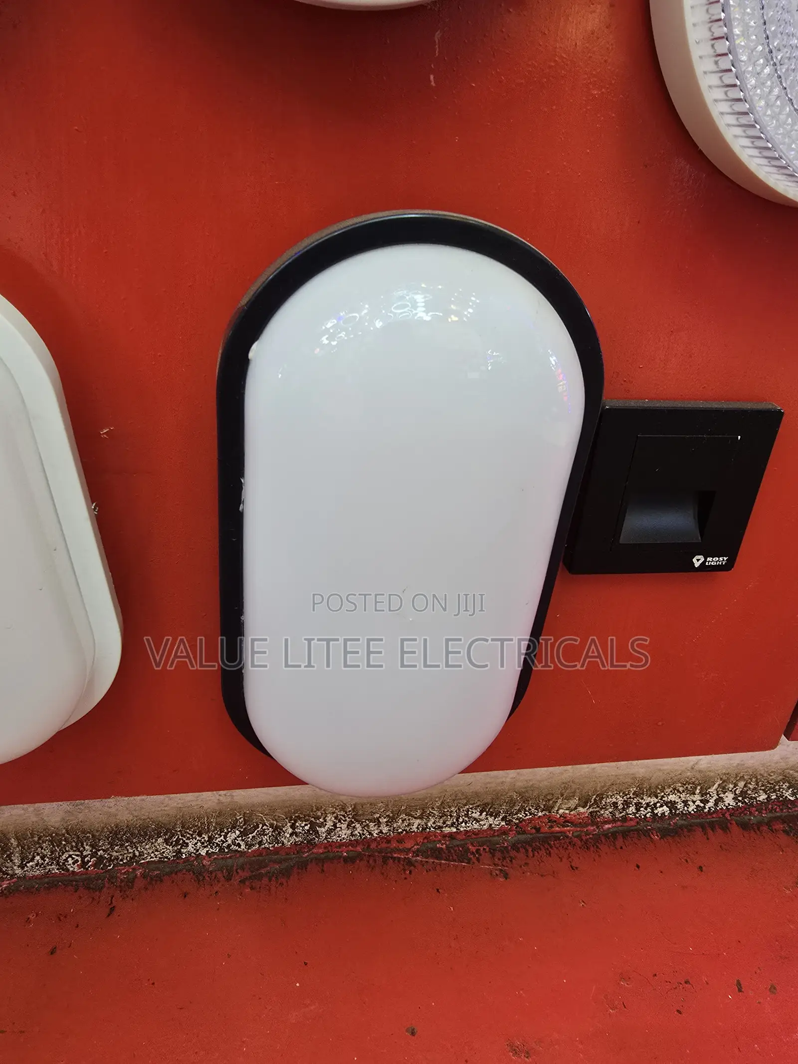 24 Watts Oval Bulkhead LED Outdoor