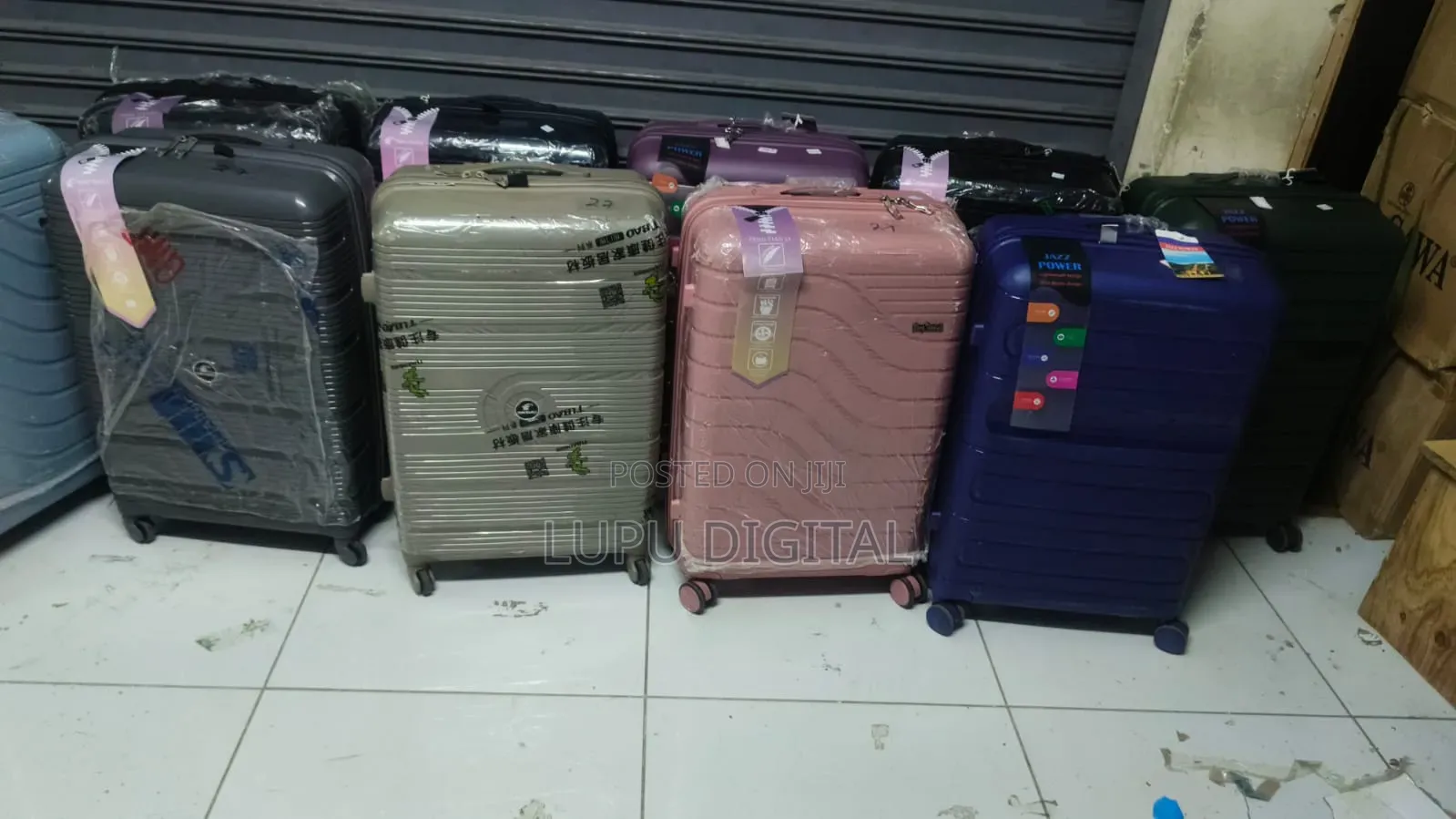 Rubber( Pp) Suitcase* *With Double* *Zip (Anti Theft Zipper)size 27