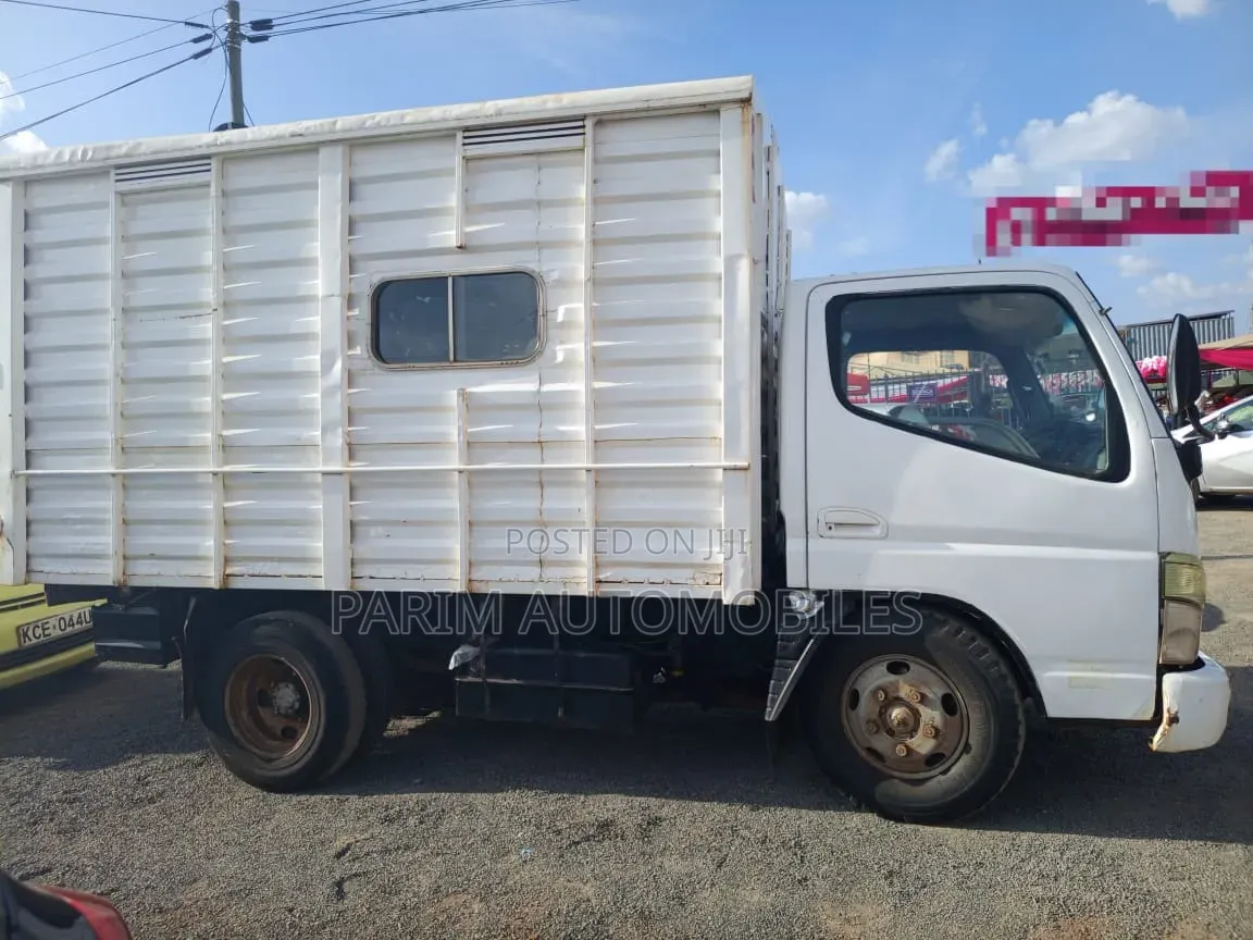 Mitsubishi Canter 2003 White