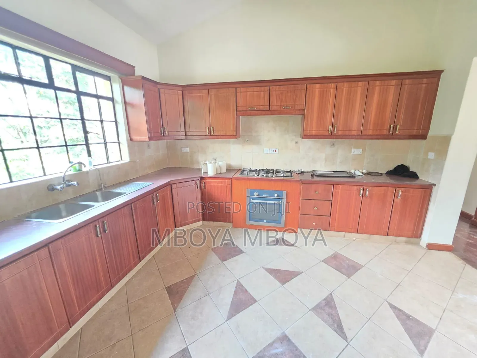 3bdrm Apartment in Lower Kabete for rent