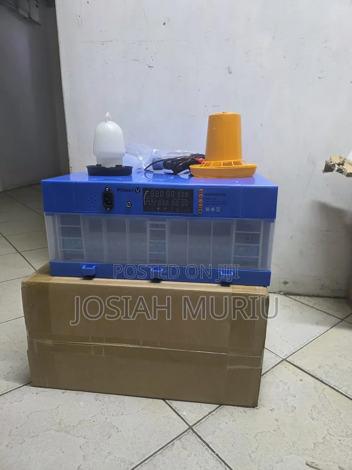 Automatic Eggs Incubator With Free Feeder and Drinker