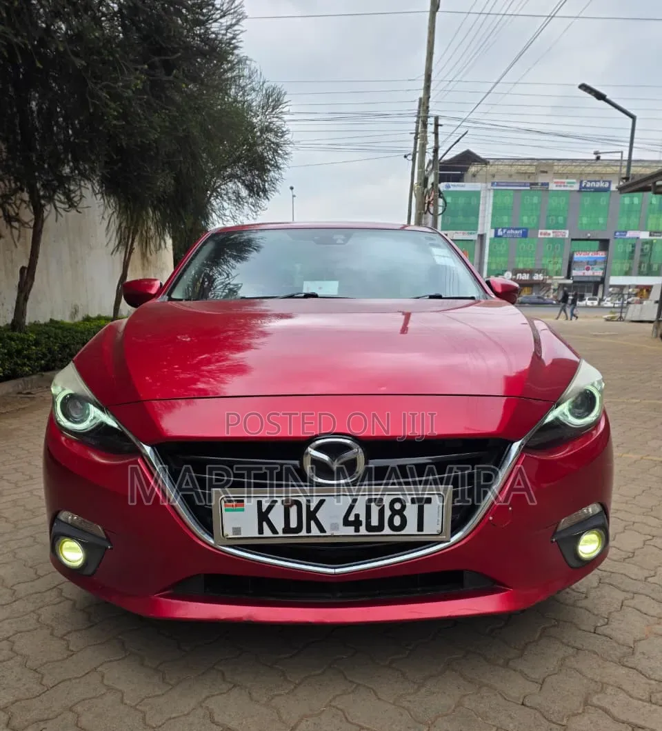 Mazda Axela 2015 Red