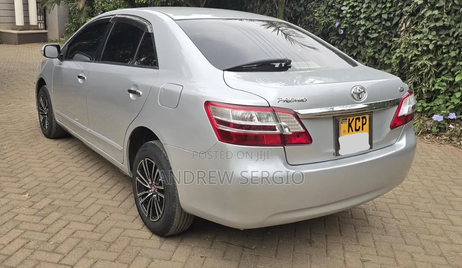 Toyota Premio 2012 Silver