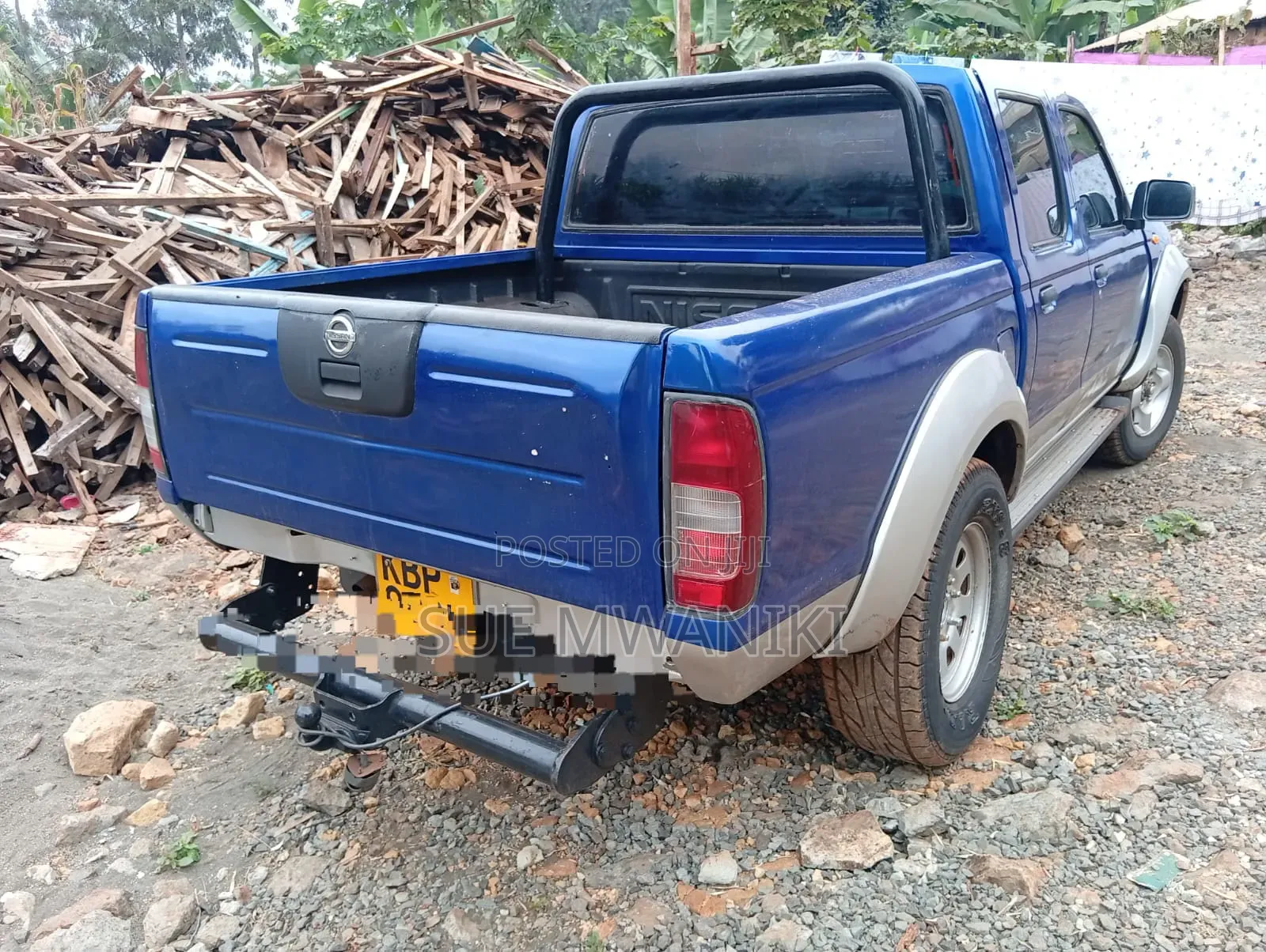 Nissan Navara 2001 Blue