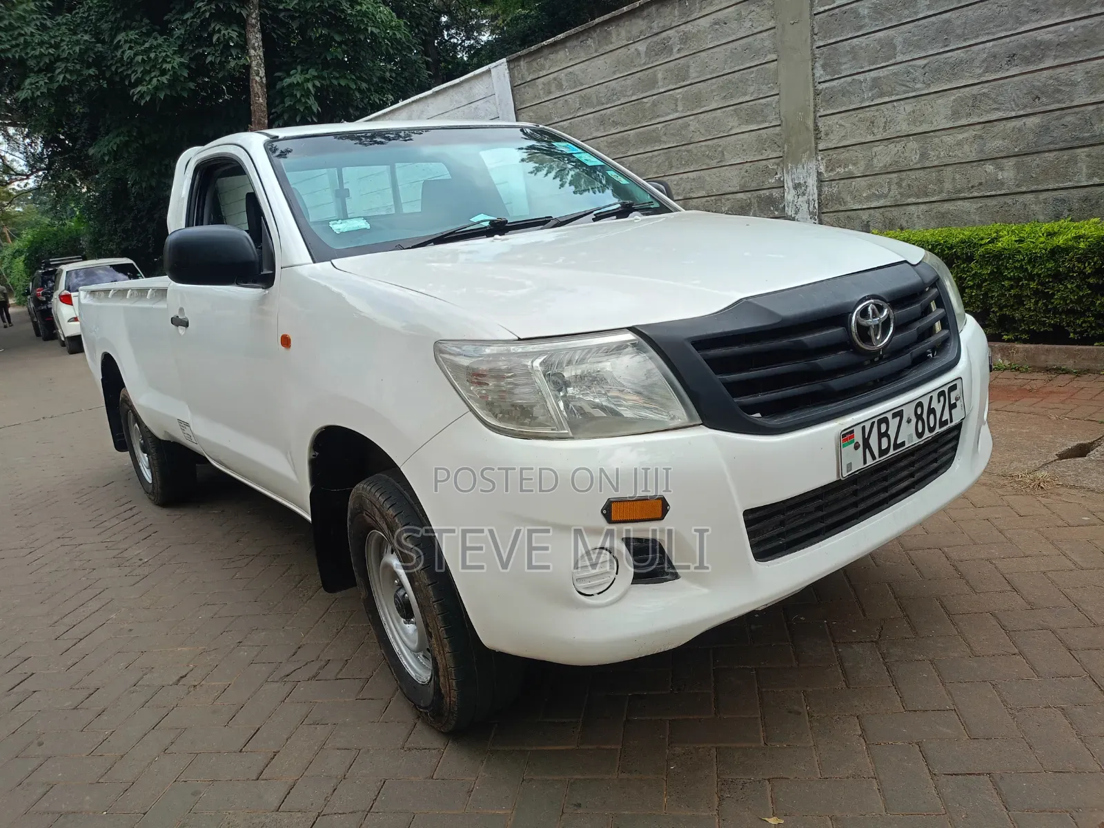 Toyota Hilux 2013 White