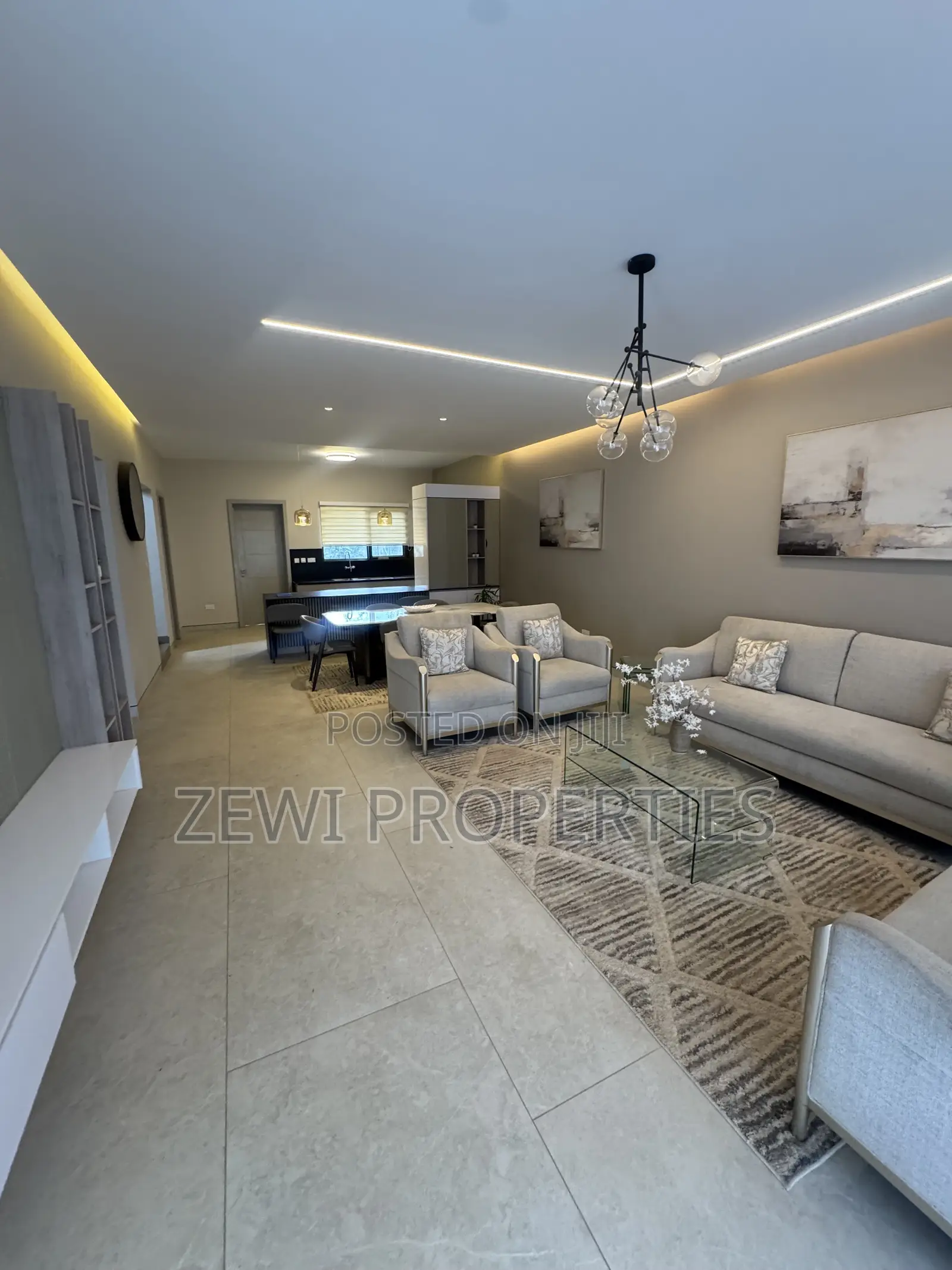 4bdrm Maisonette in Phenom Estate for sale