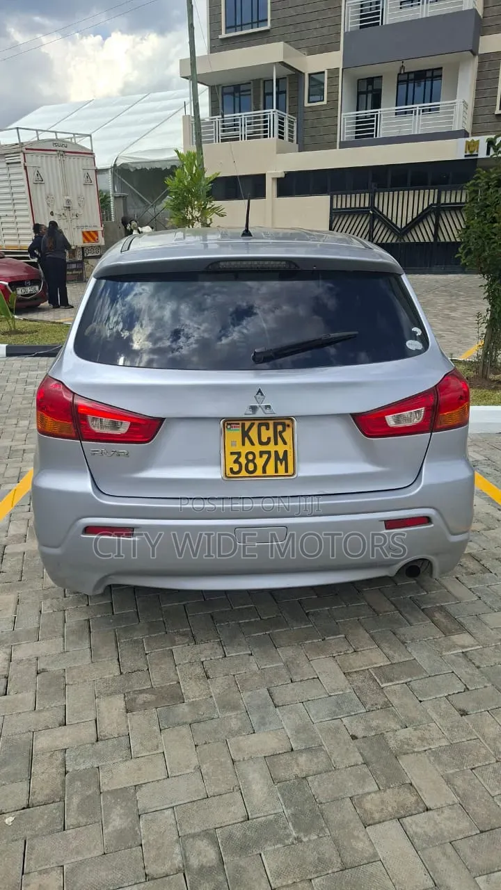 Mitsubishi RVR 2.0 2011 Silver