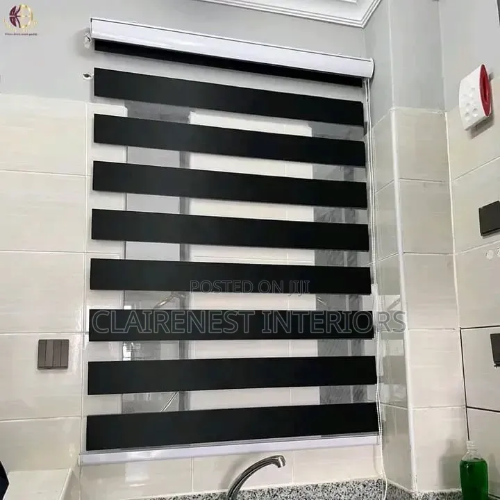 The Perfect Balance of Privacy and Light Horizontal Office Blinds