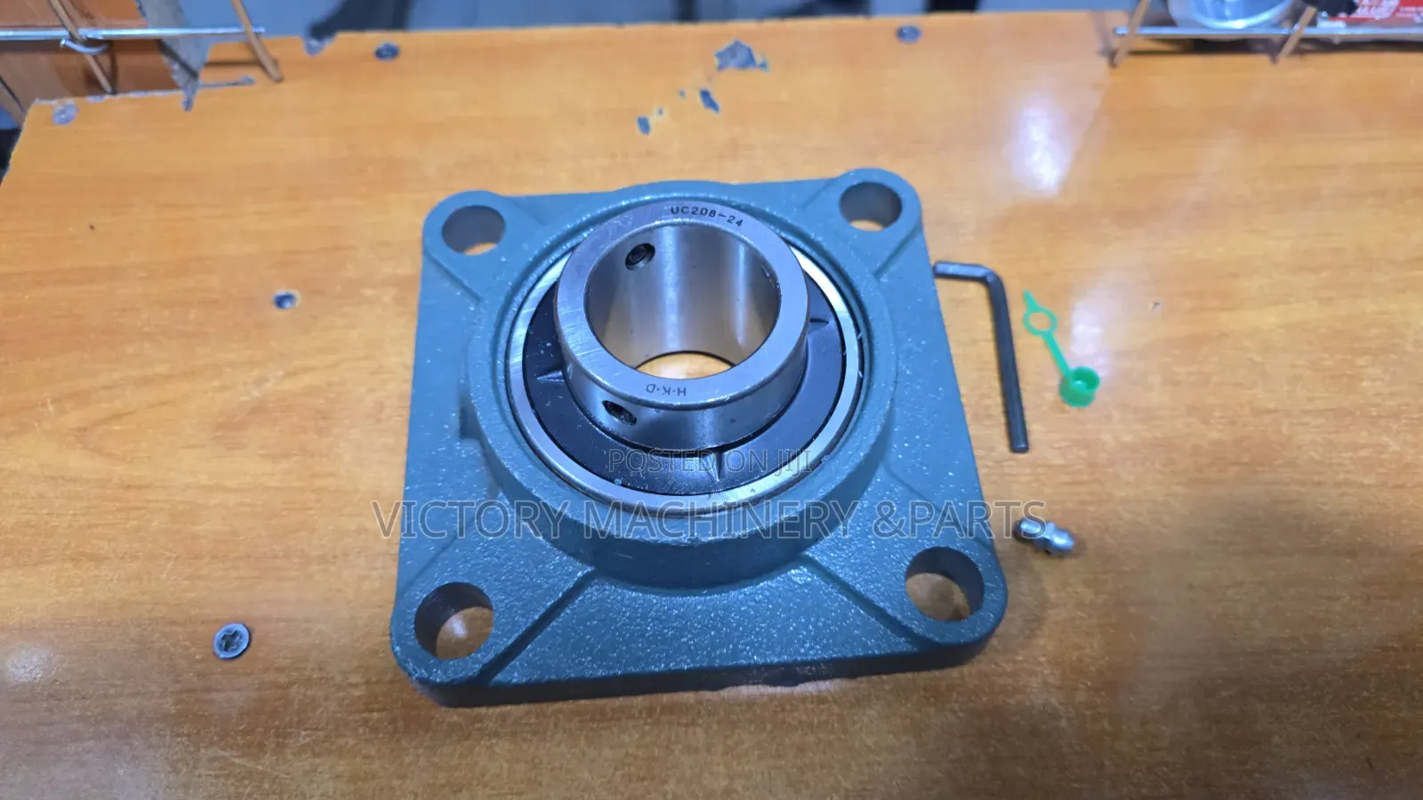 UCF 208 Bearing 4 Holes/ Flange Bearing