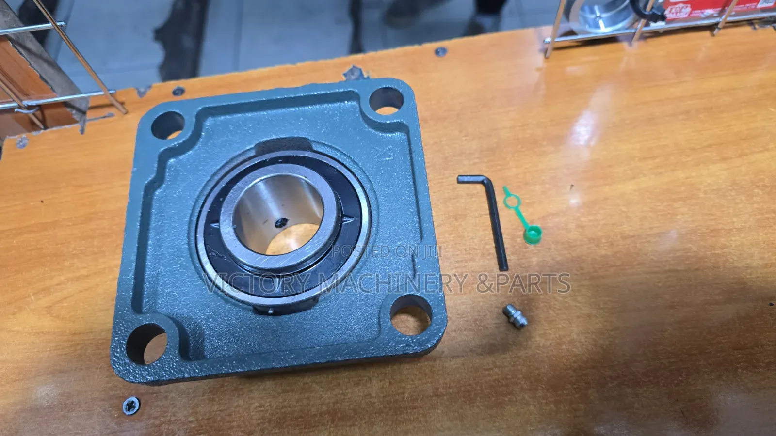 UCF 208 Bearing 4 Holes/ Flange Bearing