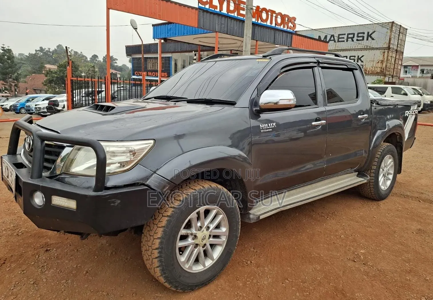 Toyota Hilux 2015 Gray
