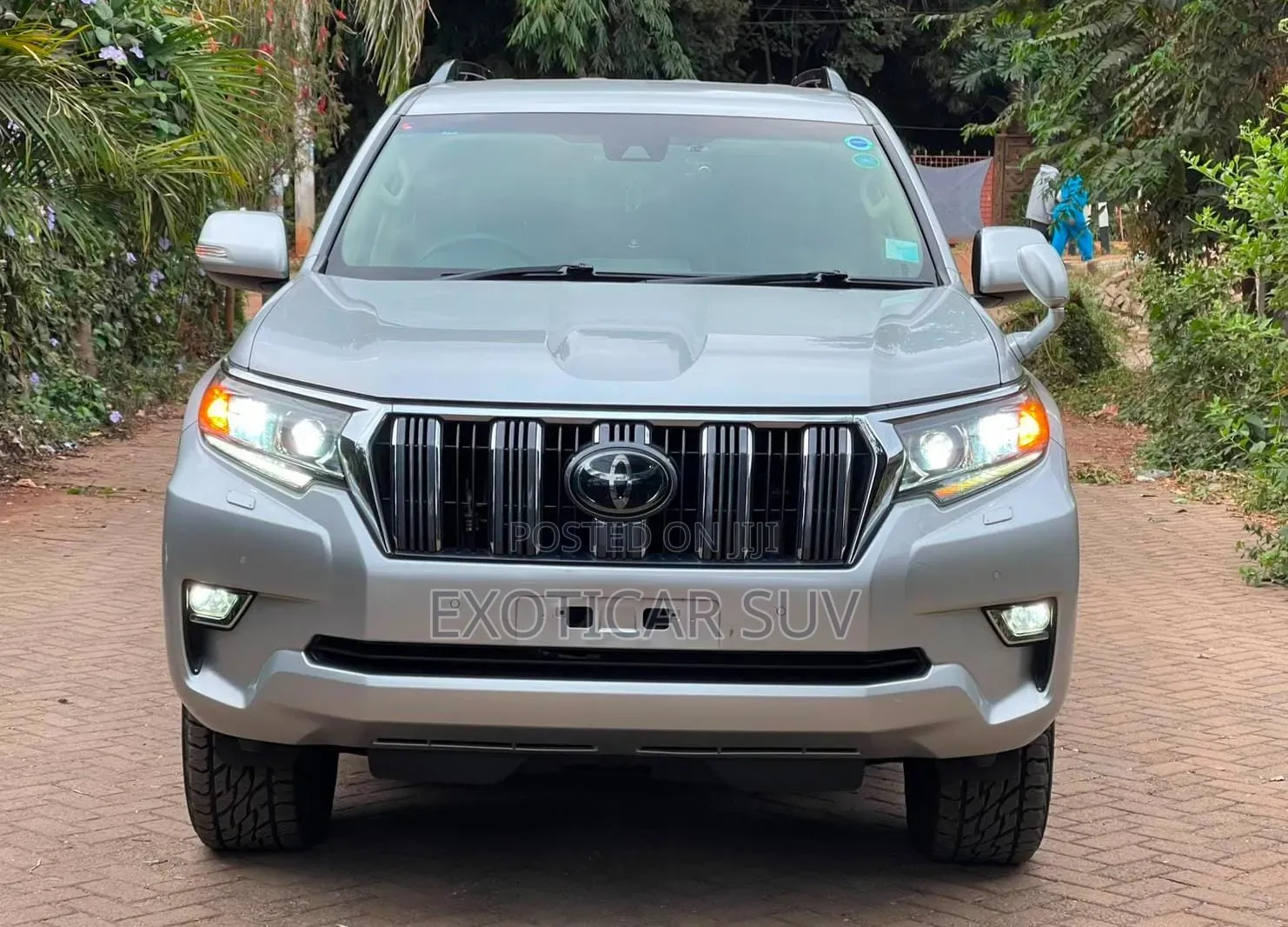 Toyota Land Cruiser Prado 2019 Silver