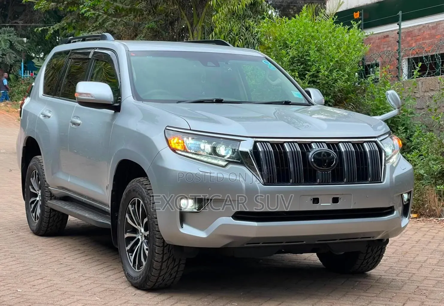 Toyota Land Cruiser Prado 2019 Silver