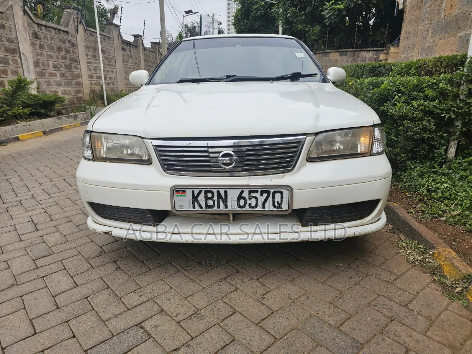Nissan Bluebird 2002 White