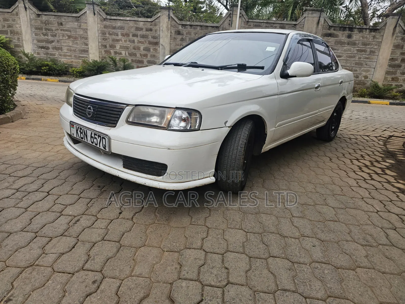 Nissan Bluebird 2002 White