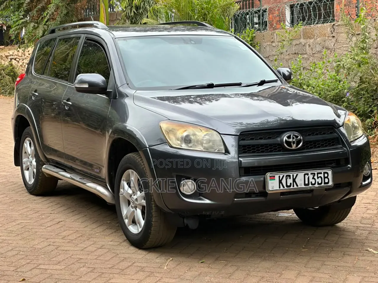Toyota RAV4 2010 Blue