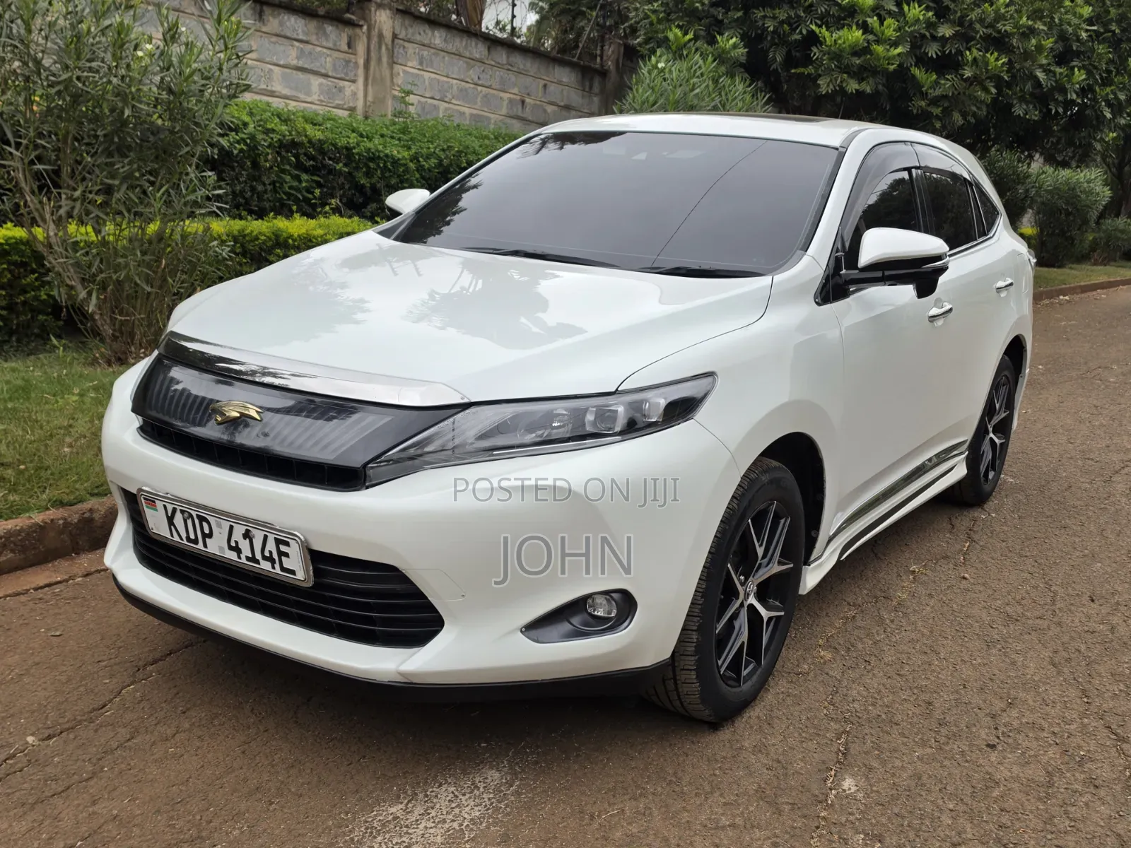 Toyota Harrier 2.0 2016 Pearl