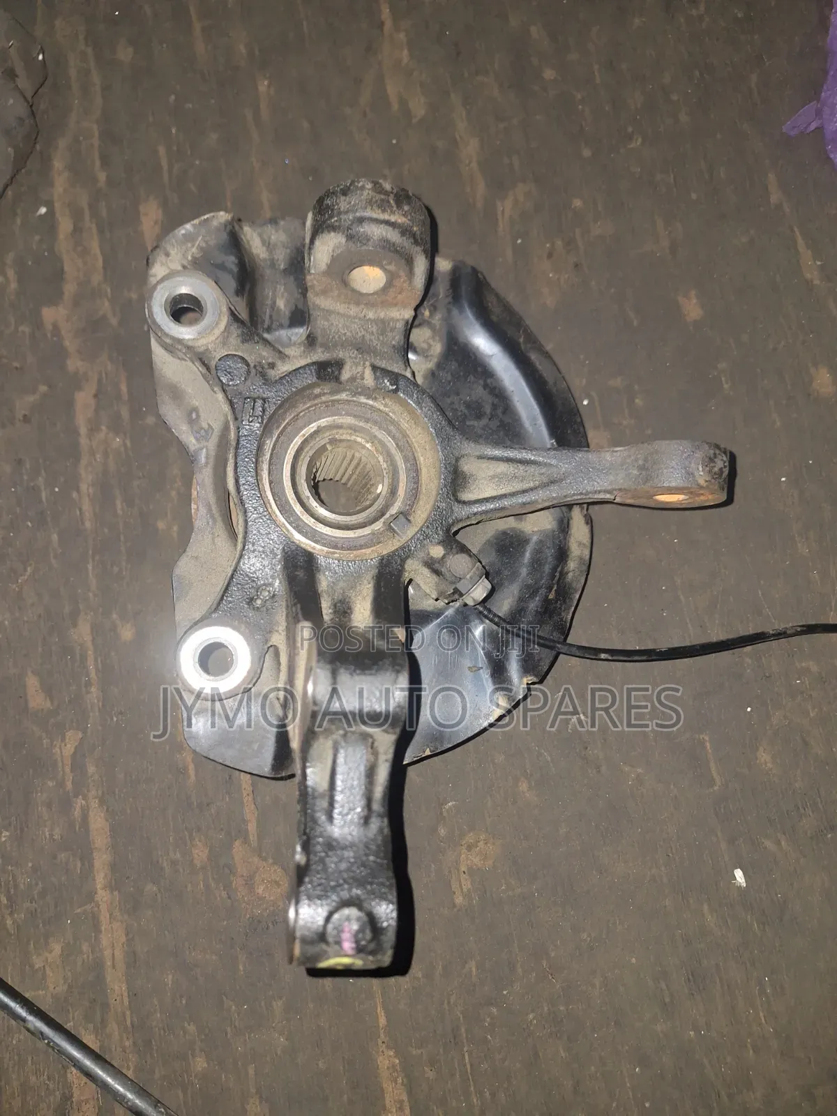 Mirage Front Wheel Hub