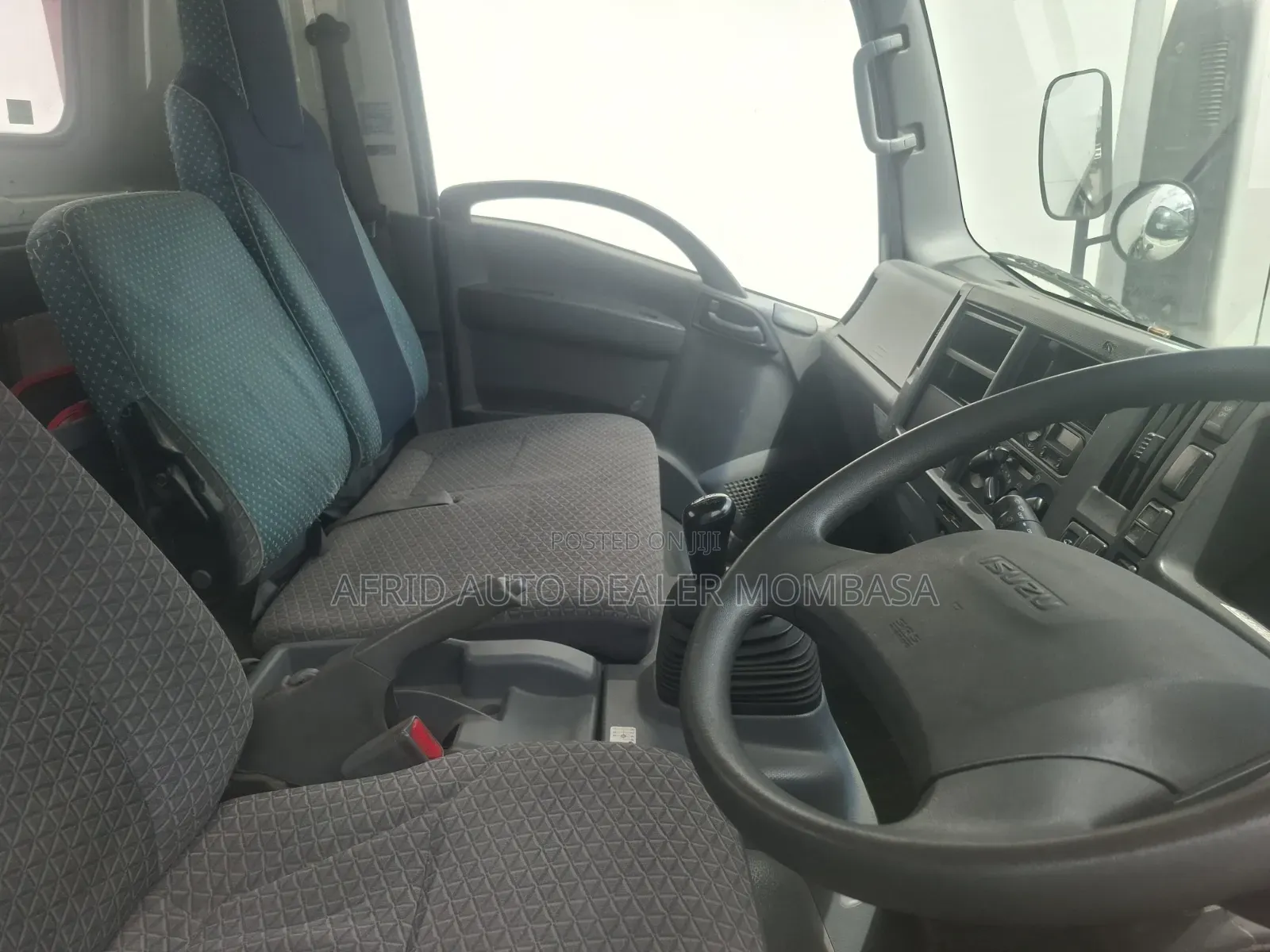 Isuzu Elf Flat Bed Towing Truck