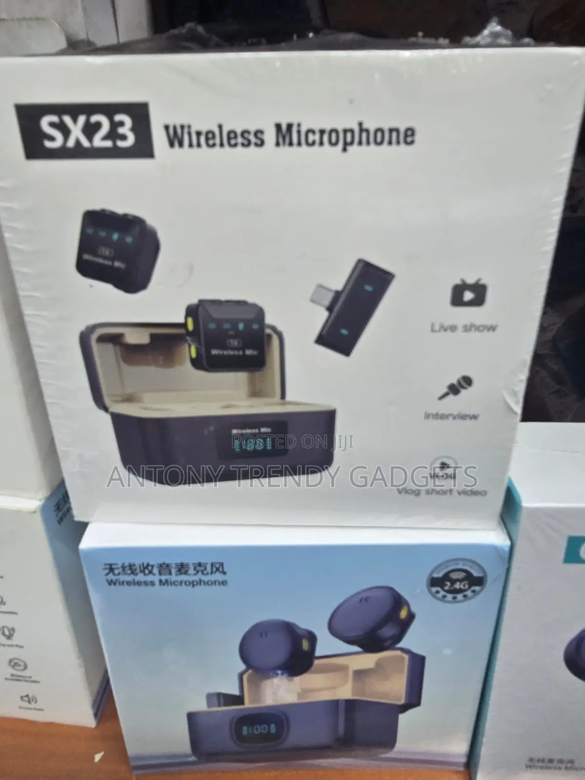SX23 Wireless Clip-on Microphone for Vlogging Interviews