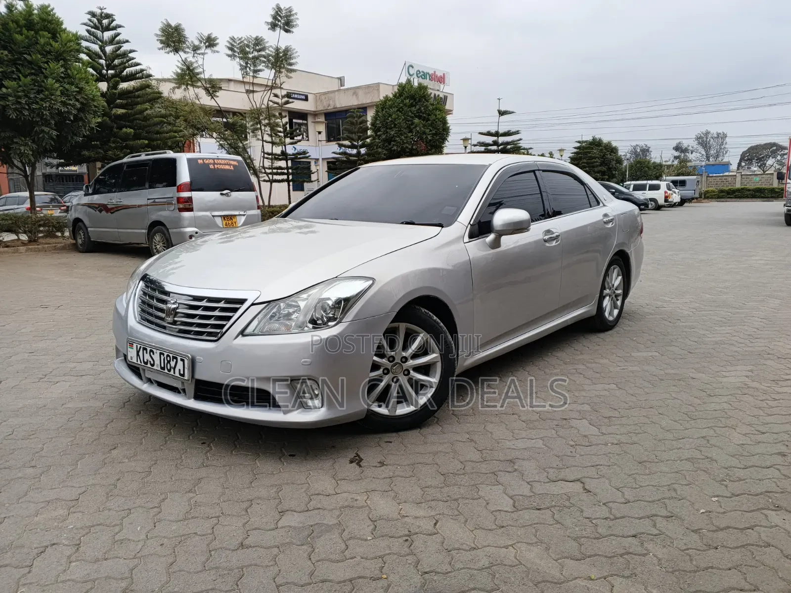 Toyota Crown 2012 Silver