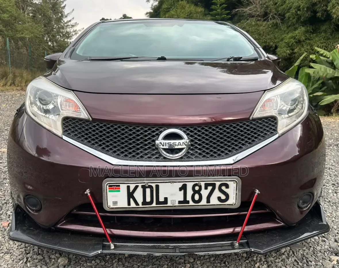 Nissan Note 2015 Maroon