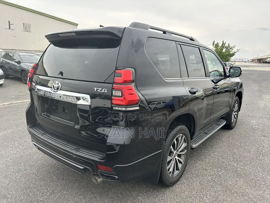 Toyota Land Cruiser Prado 2020 Black