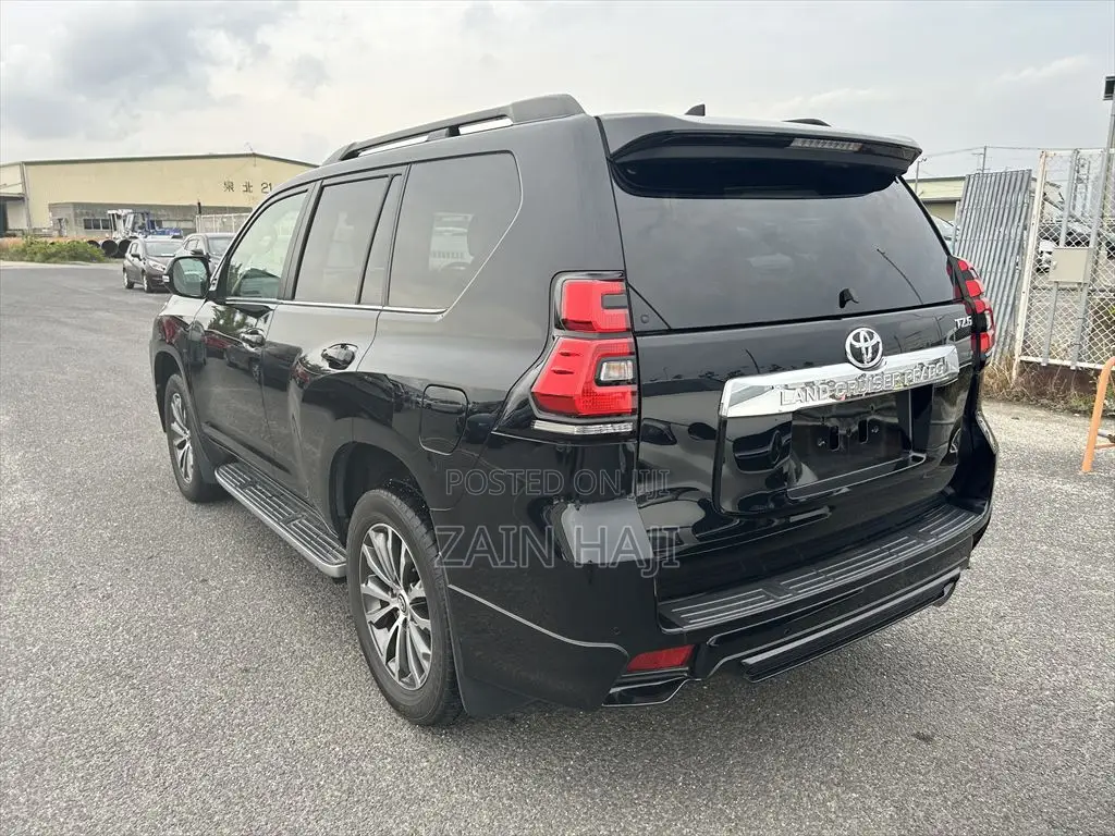 Toyota Land Cruiser Prado 2020 Black
