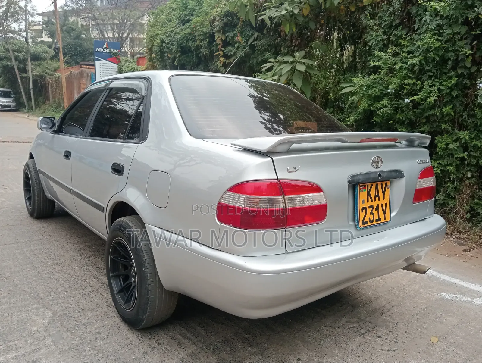Toyota Corolla 1999 Silver