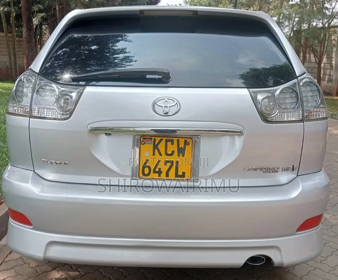 Toyota Harrier 2012 Silver