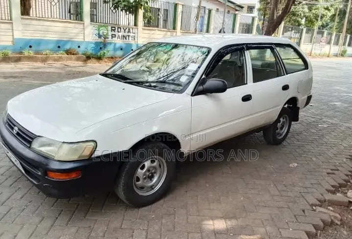Toyota Corolla 1998 White