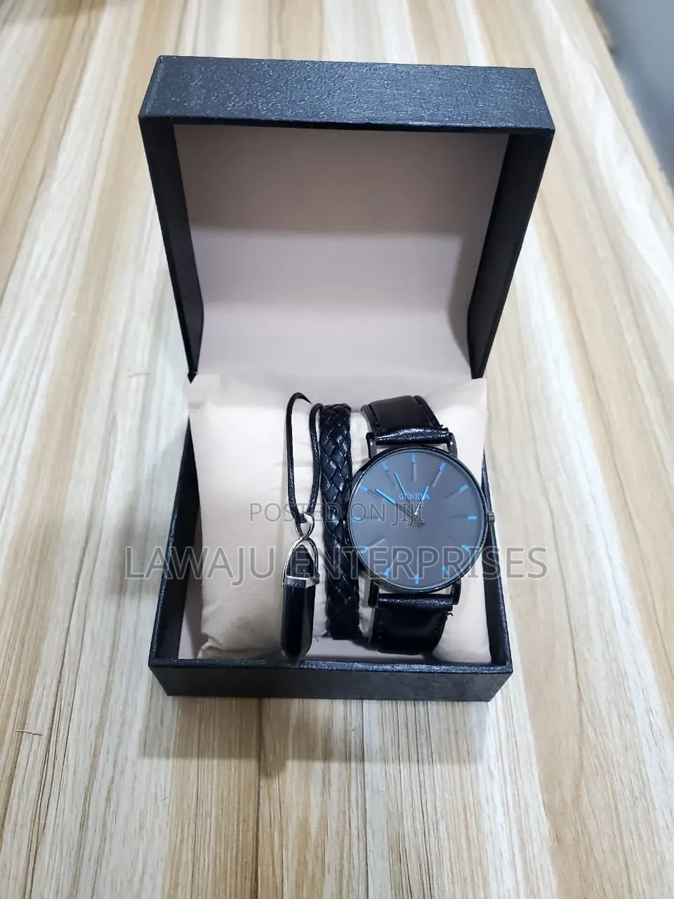Elegant Mens Gift Set