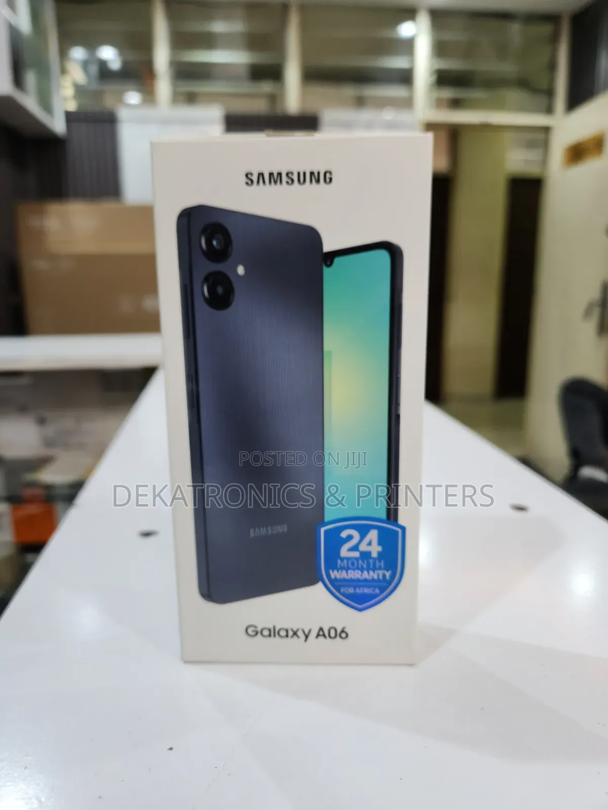 New Samsung Galaxy A06 64 GB Gold