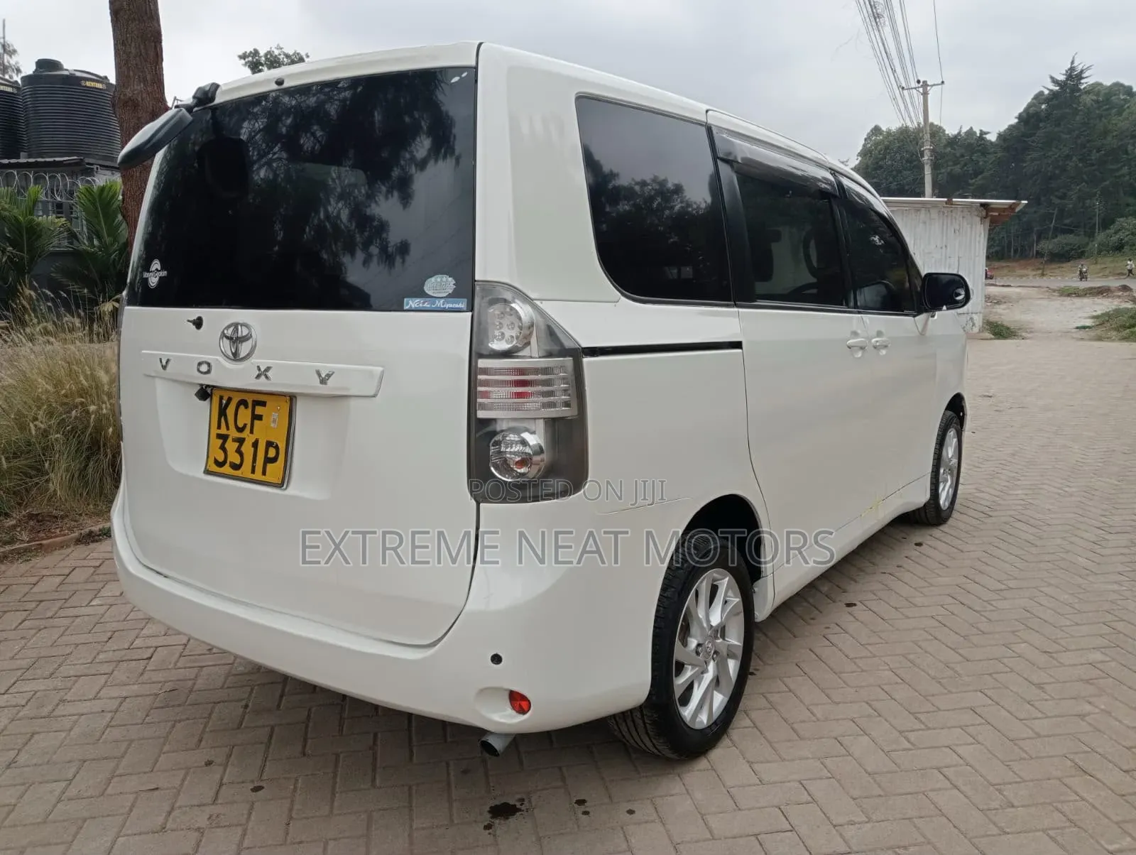 Toyota Voxy 2008 White