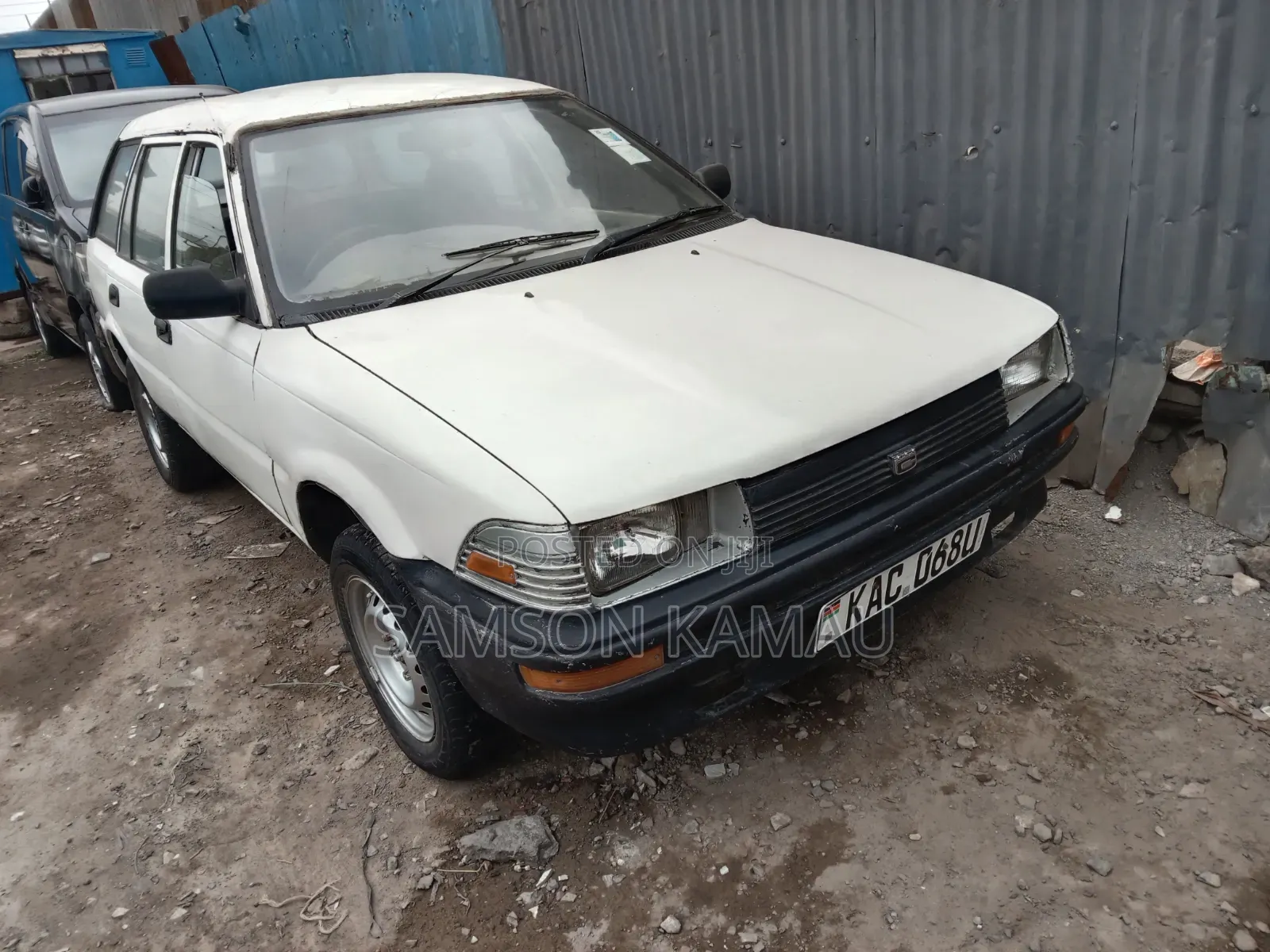 Toyota Corolla 1998 White