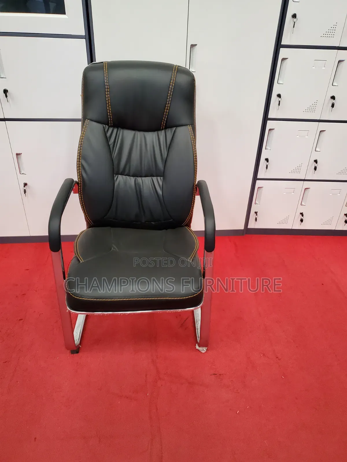 Executive Cantilever Chair With Contrast Stitching
