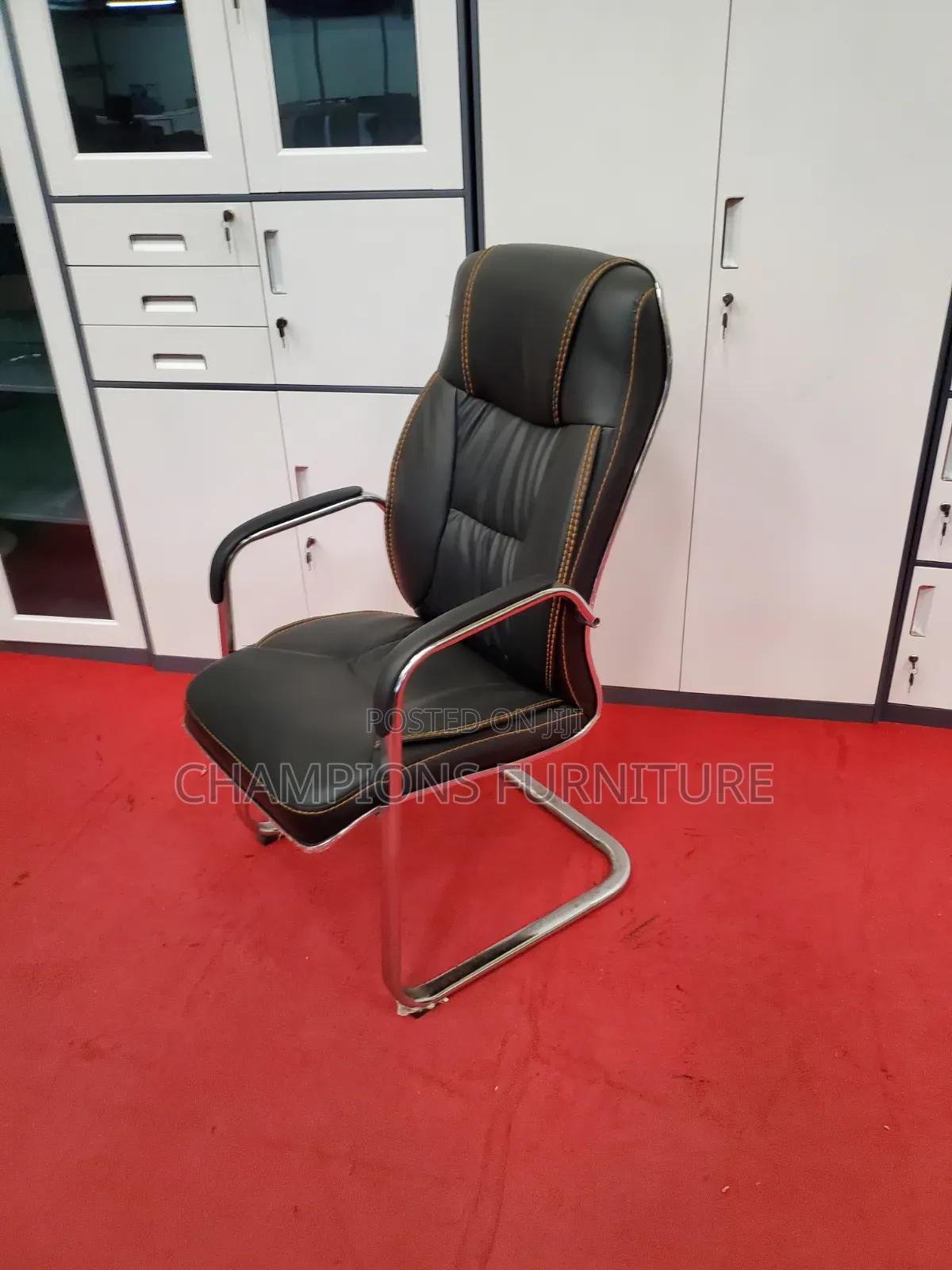 Executive Cantilever Chair With Contrast Stitching
