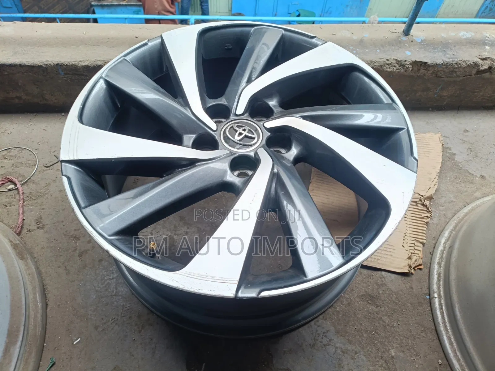 Toyota Harrier Rims Size 18